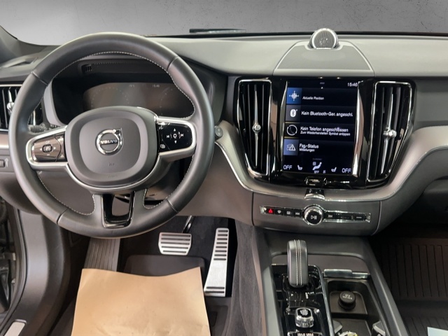 Volvo  XC 60 R Design AWD Bluetooth Head Up Display Navi LED Vollleder Klima Einparkhil