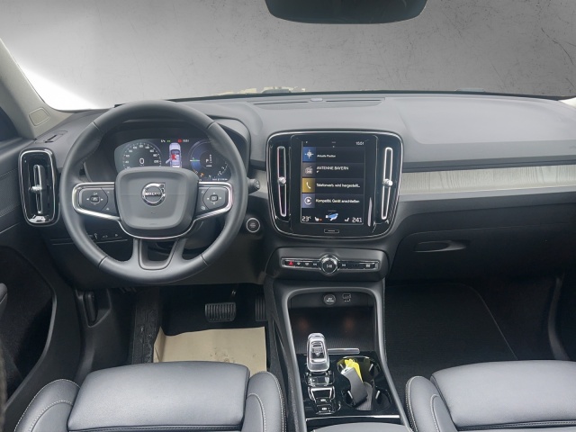 Volvo  XC 40 Inscription Recharge Plug-In Hybrid 2WD Bluetooth Navi LED Vollleder Klima