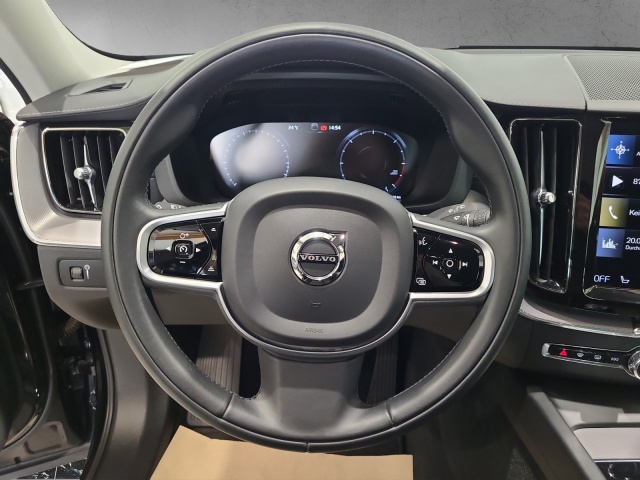Volvo  XC 60 Inscription 2WD Bluetooth Navi LED Vollleder Klima Standhzg Einparkhilfe e