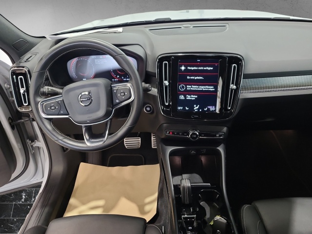 Volvo  XC 40 R Design 2WD Bluetooth Navi LED Vollleder Klima Einparkhilfe el. Fenster