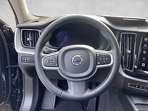 Volvo  XC 60 Momentum Pro 2WD Bluetooth Navi LED Klima Einparkhilfe el. Fenster