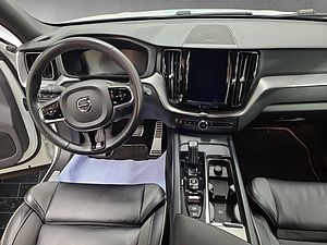 Volvo  XC 60 R Design Plug-In Hybrid AWD Bluetooth Navi LED Klima Standhzg Einparkhilfe