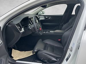 Volvo  V60 CC Pro AWD Bluetooth Head Up Display Navi LED Vollleder Klima Einparkhilfe e