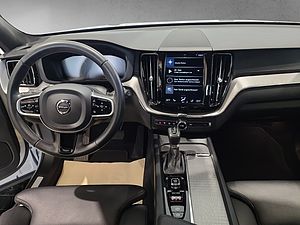 Volvo  XC 60 Inscription 2WD Bluetooth Navi LED Vollleder Klima Einparkhilfe el. Fenste